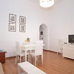Donna Rosaria House דירה